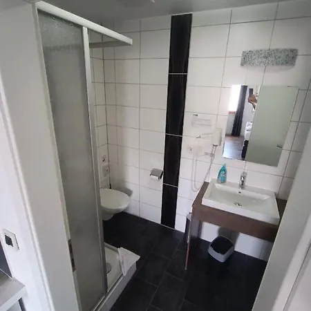 Boardinghouse- Klimatisiert - Zentral Auberge de jeunesse *