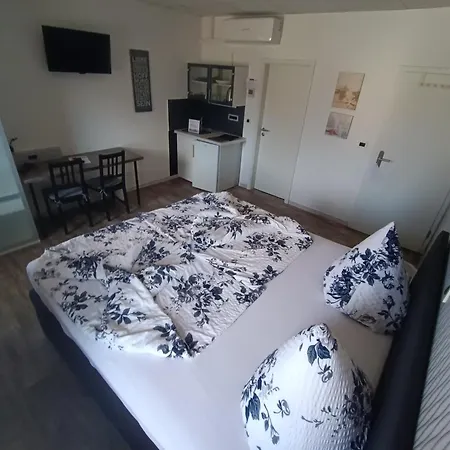 Boardinghouse Zentral Am Burgplatz * Sinsheim