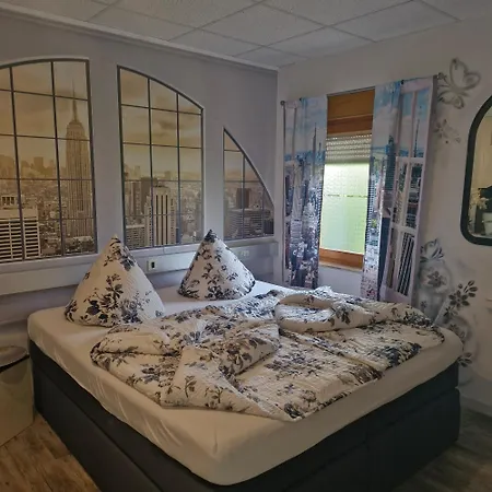 Boardinghouse - Gästezimmer Am Burgplatz Hostel Sinsheim