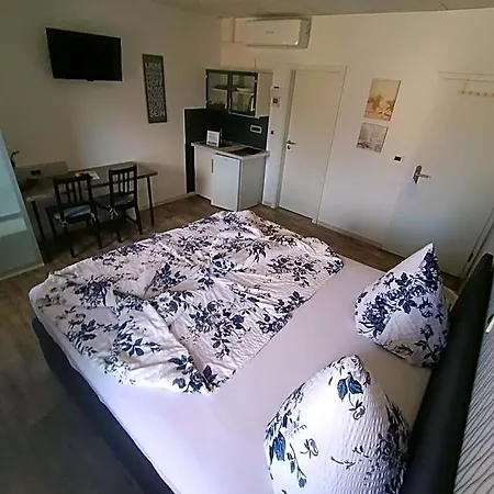 Boardinghouse- Klimatisiert - Zentral * ジンスハイム