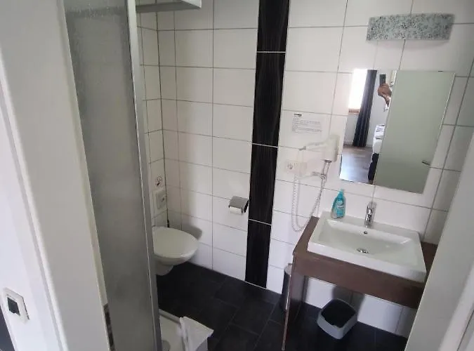 Boardinghouse Zentral Am Burgplatz Vandrarhem *